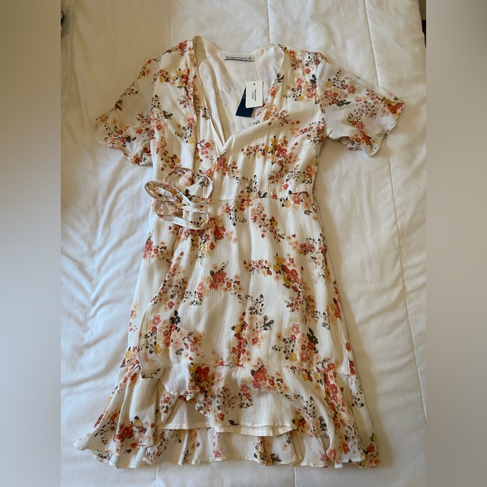 NEW! Floral wrap dress, Abercrombie & Fitch